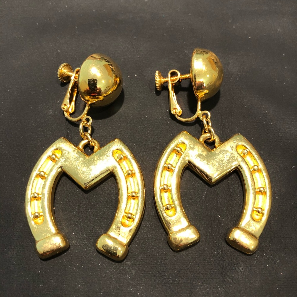 MOSCHINO EARRINGS GOLD